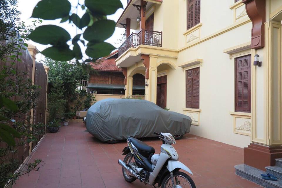 Beautiful house with six bedrooms in Long Bien, Ha Noi for rent 